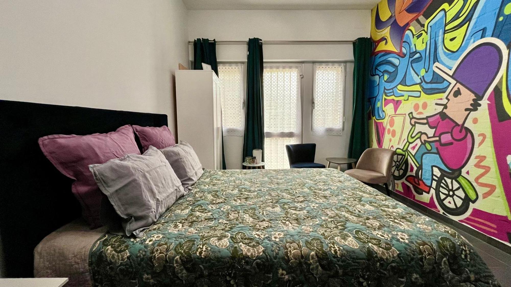 Aux Belles Vacances - Adults Only Caux-et-Sauzens Room photo